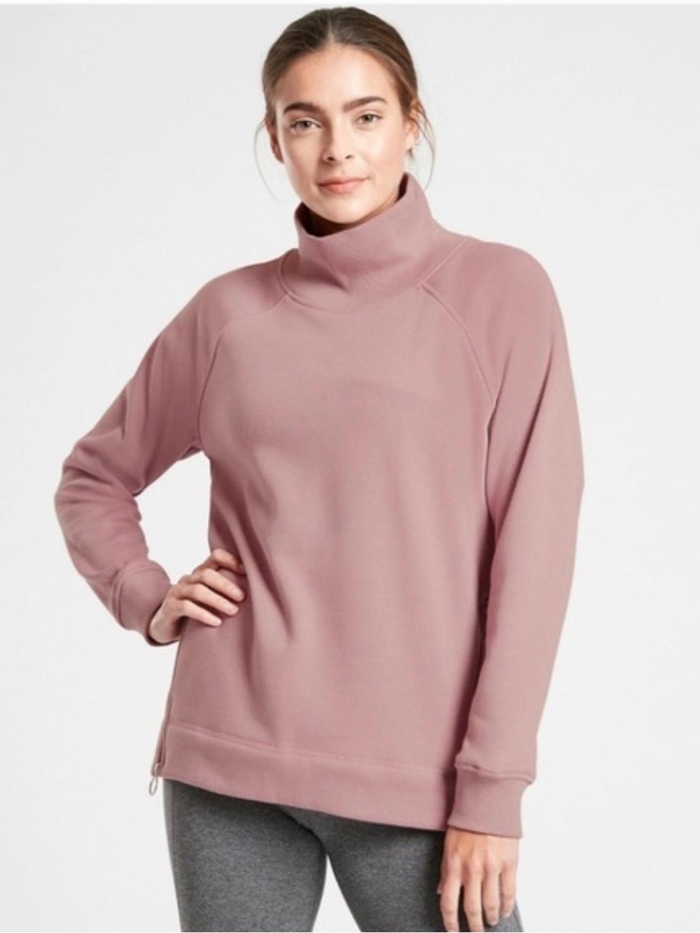 Athleta Cozy Karma Side Zip Funnel Neck
Sweatshirt in salmon pink size Sp
